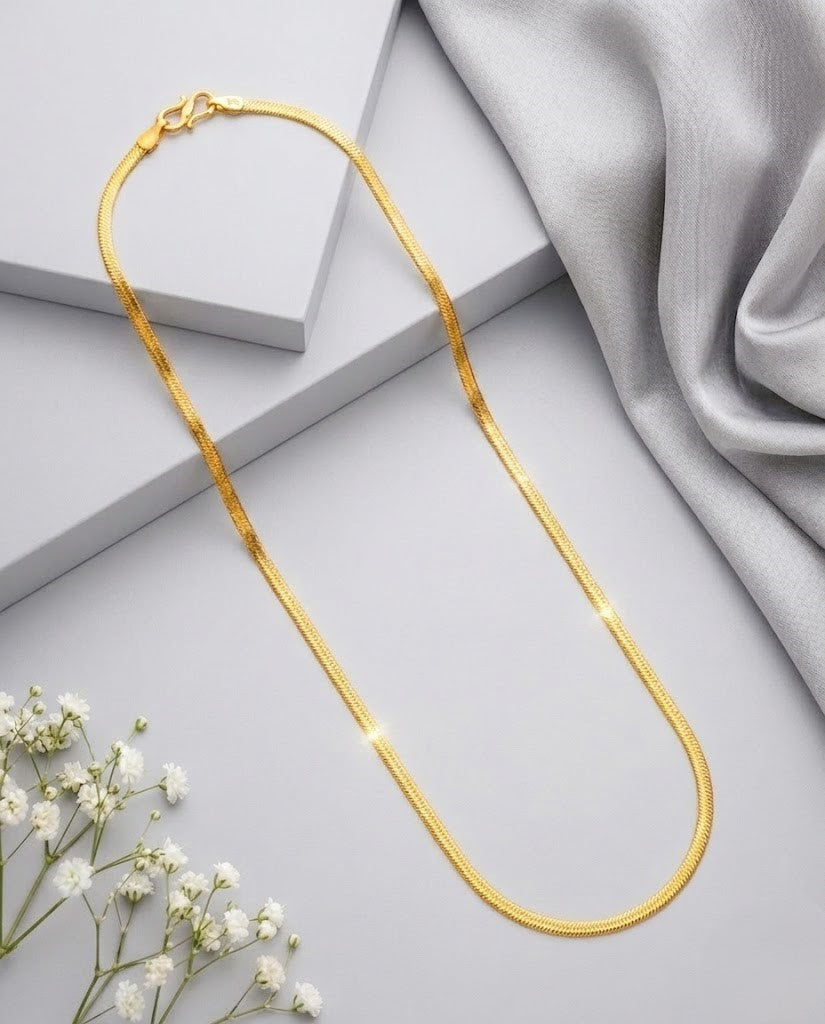 Shop elegant daily wear chain for women with real gold look finish. Anti-tarnish, waterproof, lightweight, skin friendly & perfect for everyday styling and gifting.