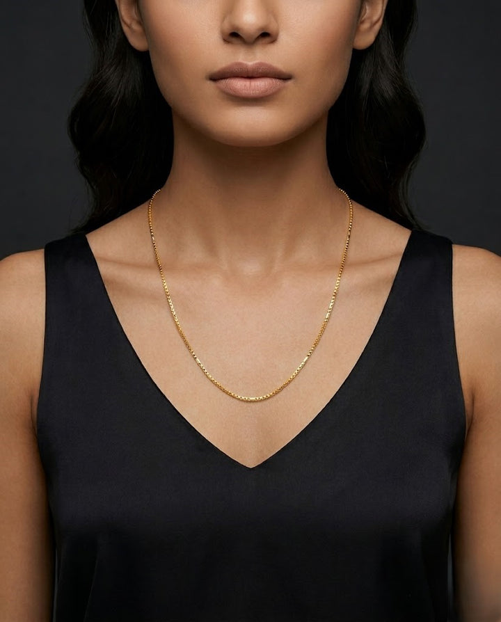 Suvarna Shine Minimal Daily Wear Chain for Women