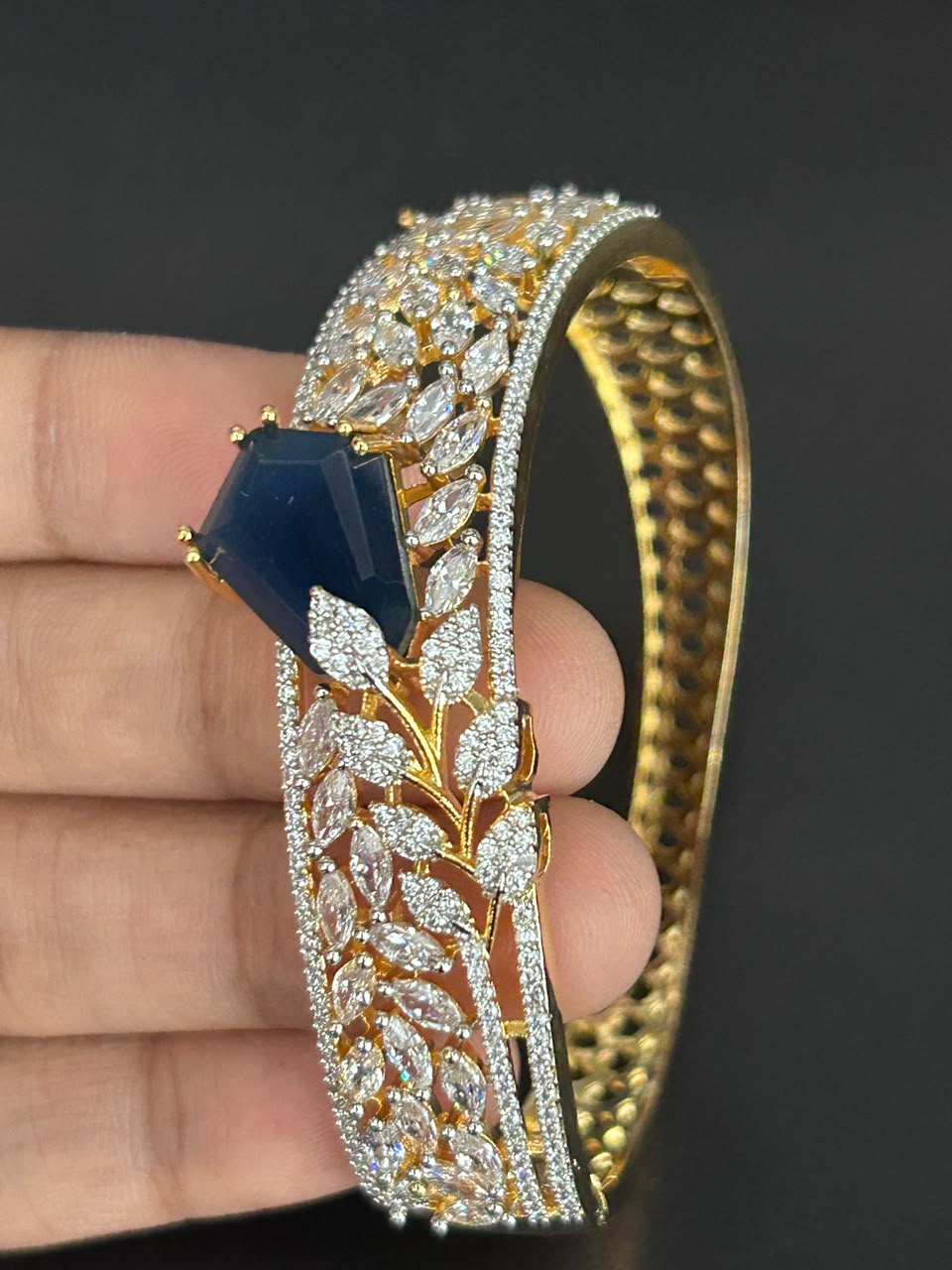 Seraphina Oval Openable Statement Bracelet – Blue, Green & Ruby | Fits 2.4 & 2.6