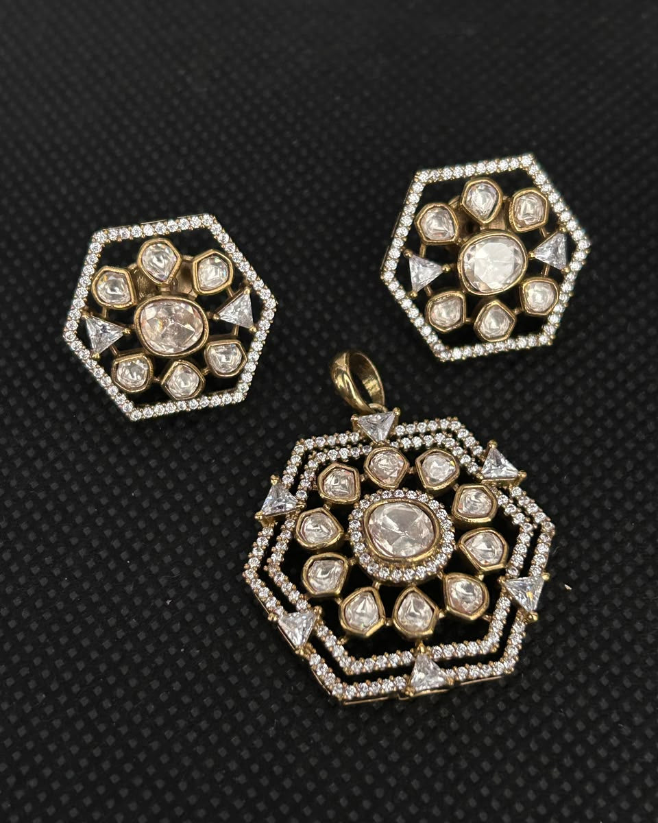 Hexa Kundan Pendant Set