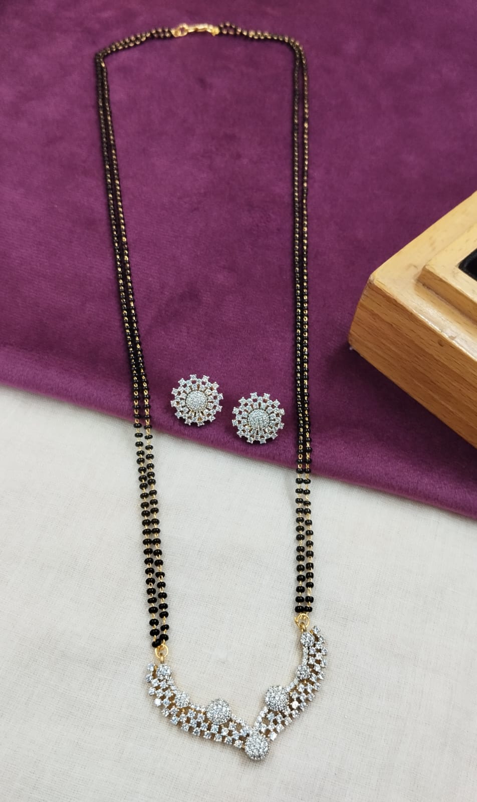 Meher V-Curve Diamond-Look Mangalsutra Set – 24 Inch