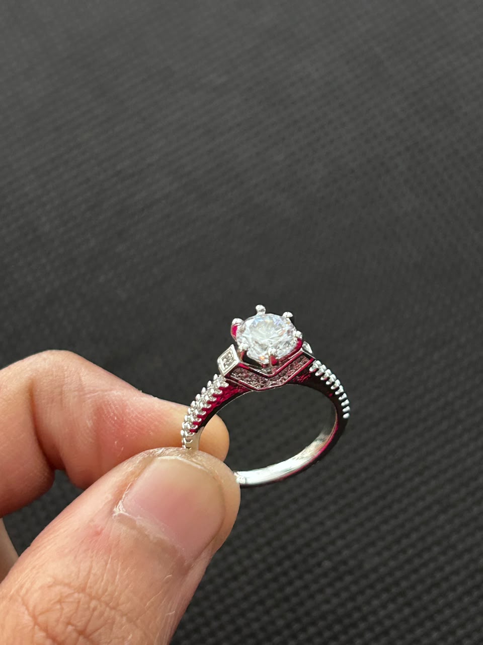 Reyanshi Crown Solitaire Ring