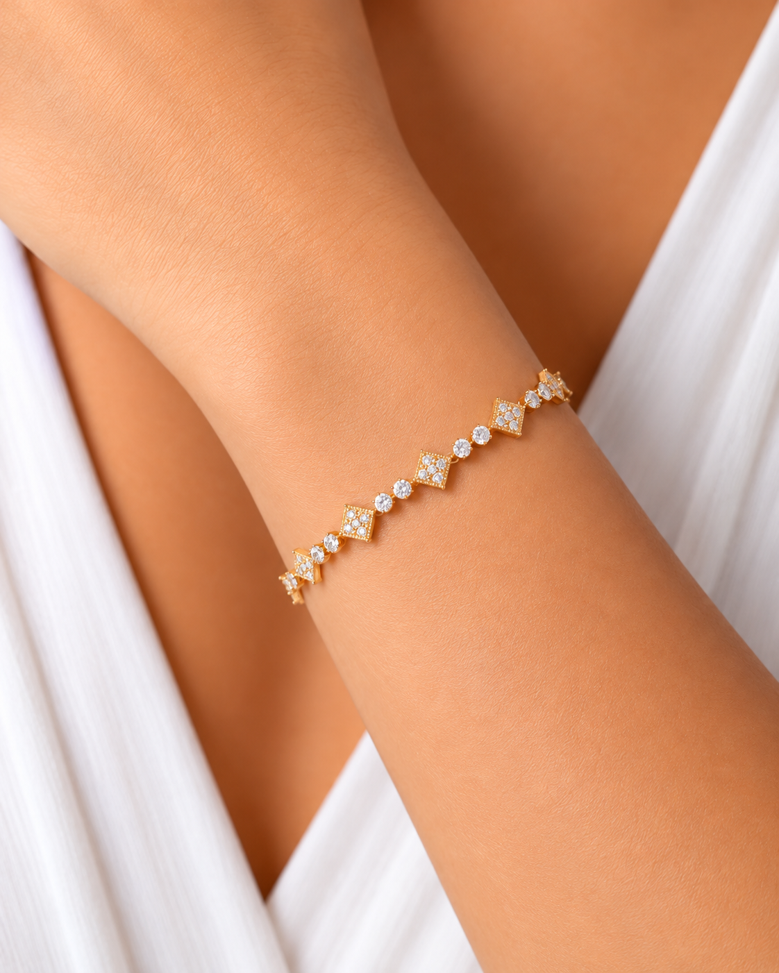 Elara Gold-Tone Diamond-Shaped Stone Link Bracelet