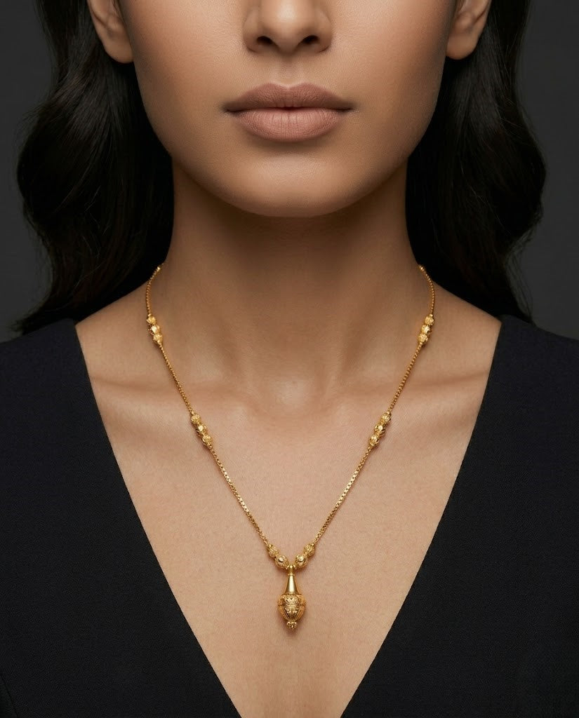 Elegant Daily Wear Gold Finish Chain
