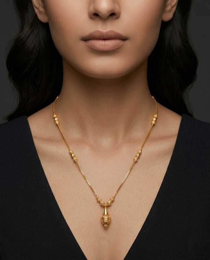 Elegant Daily Wear Gold Finish Chain