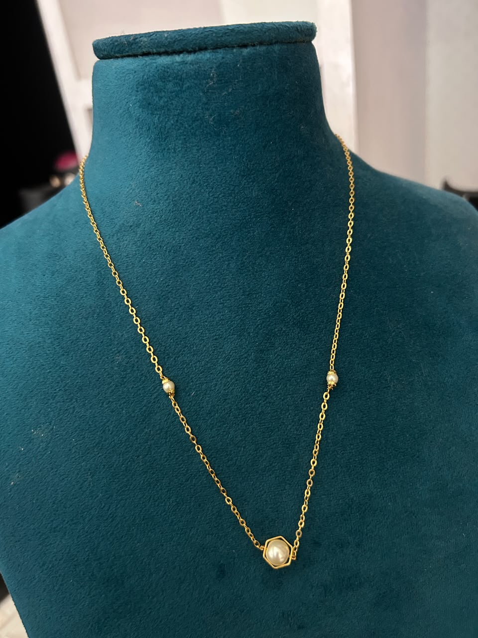 Minimal Pearl Charm Chain
