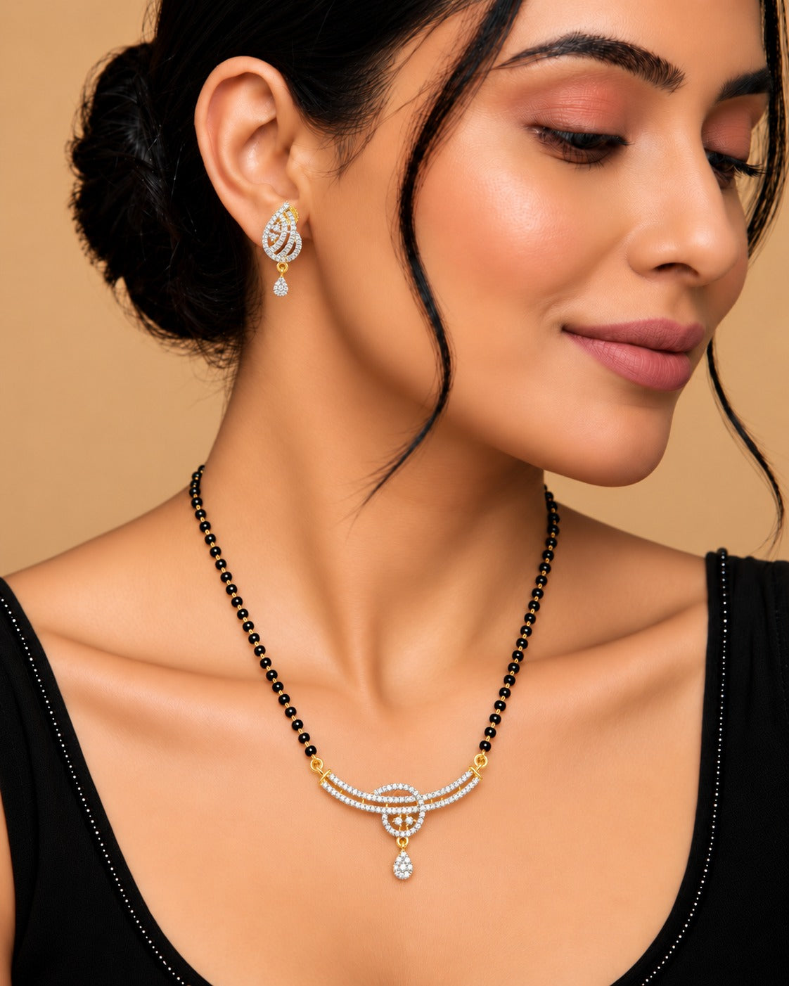 Aarvika Diamond-Look Black Bead Mangalsutra Set – 18 Inch