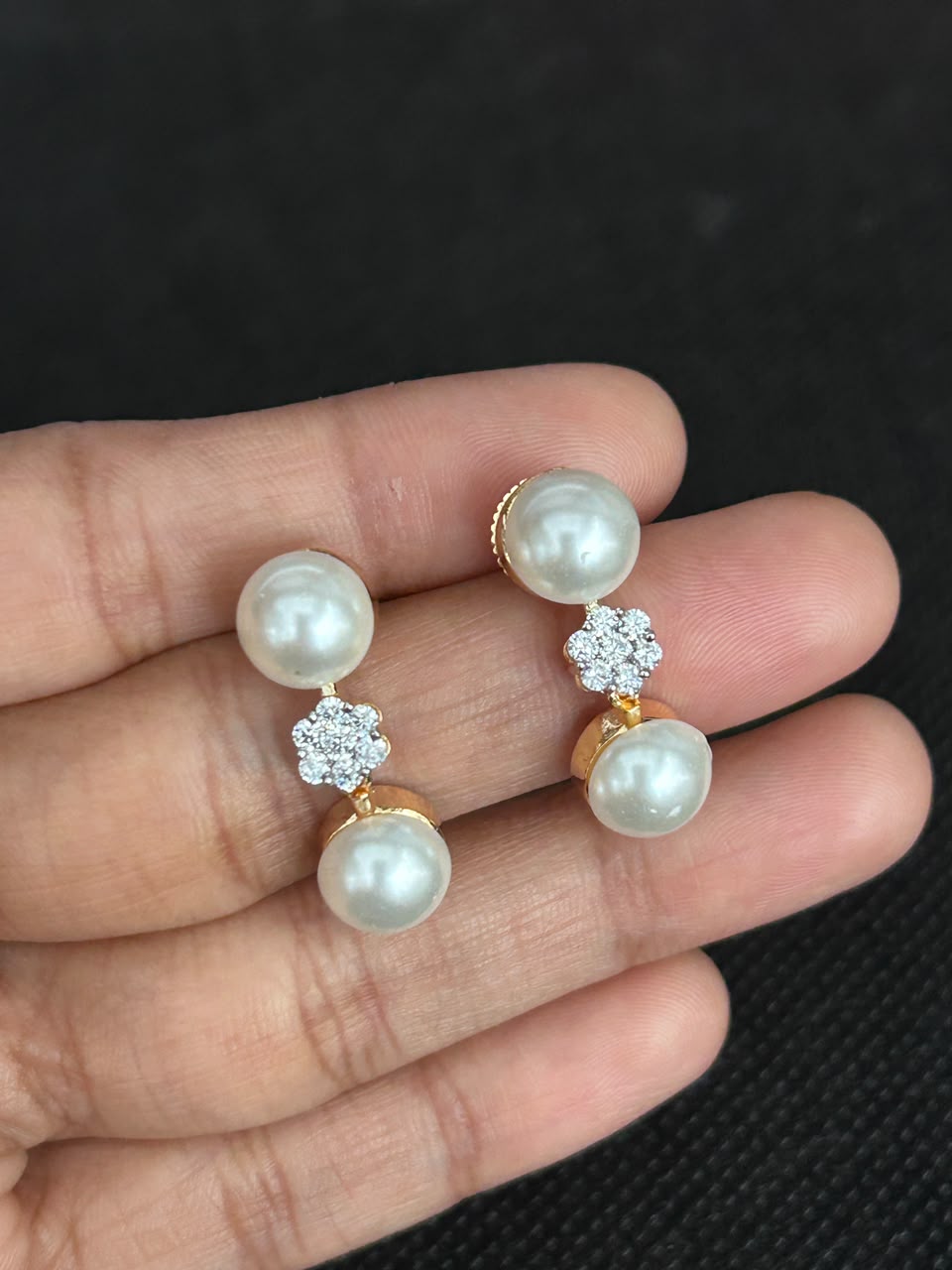 Ivoria Pearl Blossom Necklace Set
