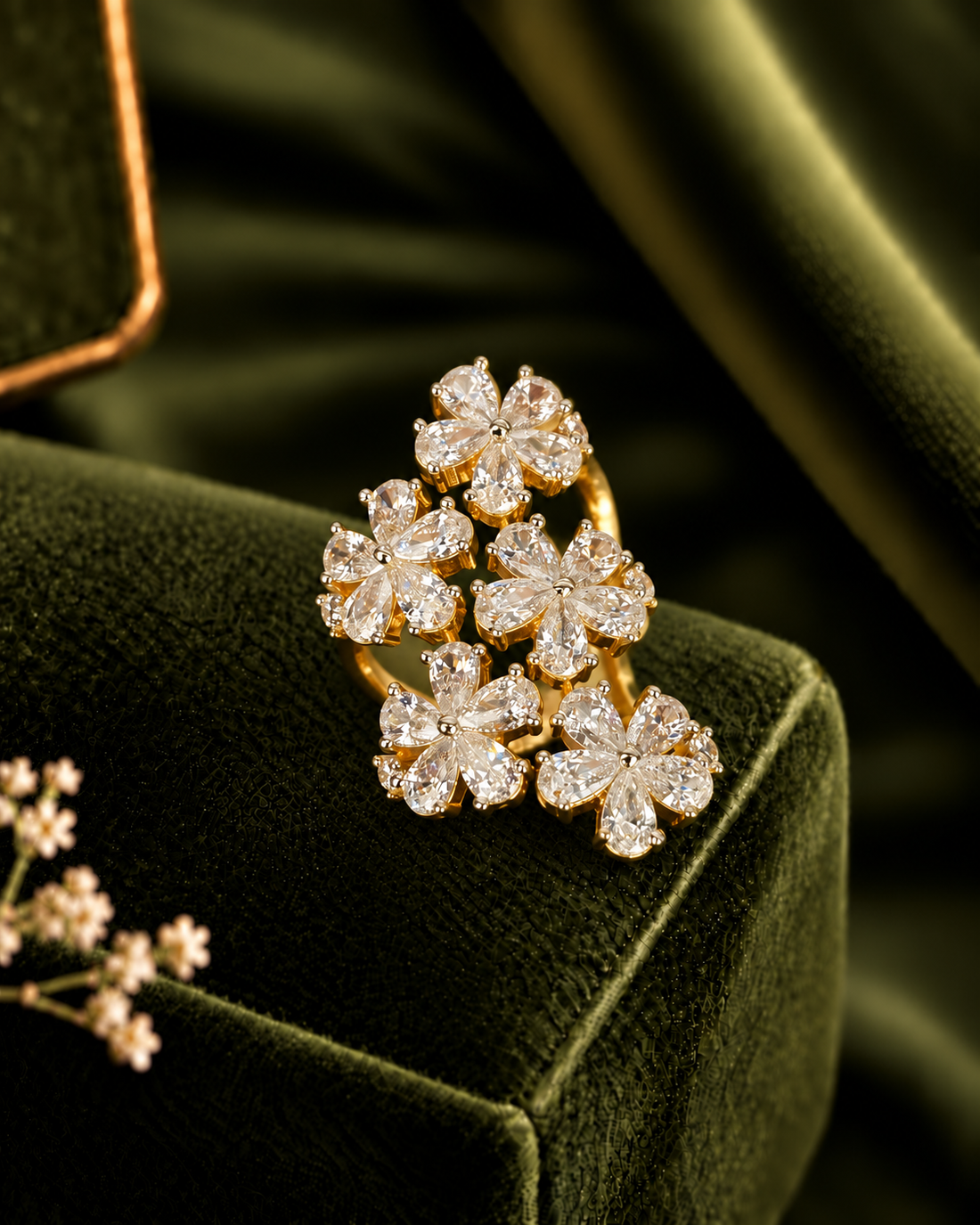 Flora Glint Adjustable Ring