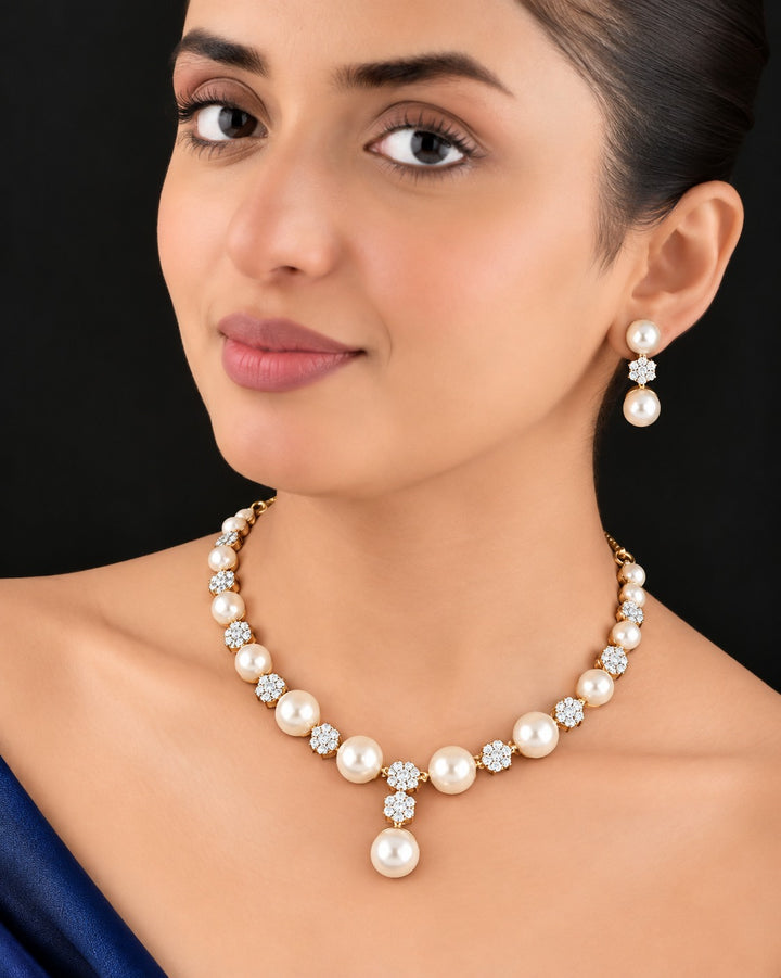 Ivoria Pearl Blossom Necklace Set