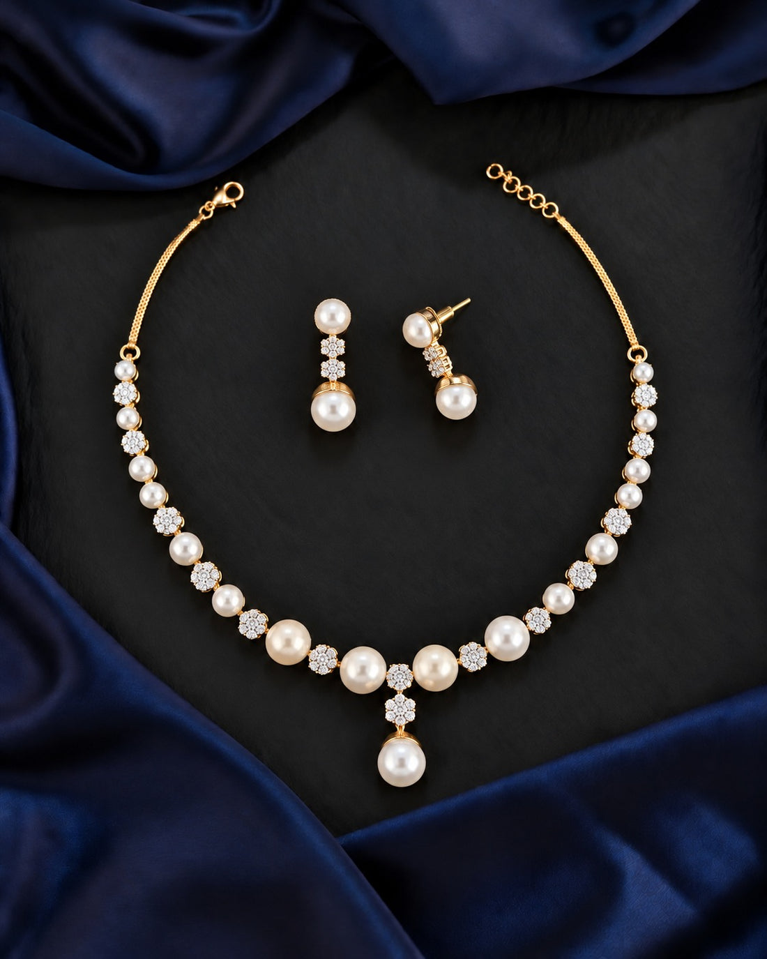 Ivoria Pearl Blossom Necklace Set