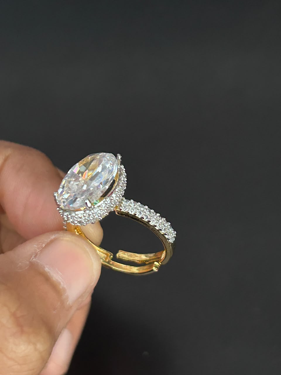 Virelle Oval Halo Adjustable Solitaire Ring