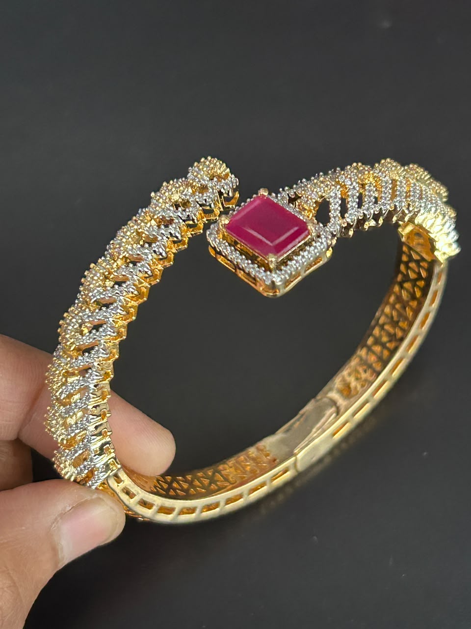 Rivana Oval Openable Stone Bracelet – Ruby, Blue & Green | Fits 2.4 & 2.6