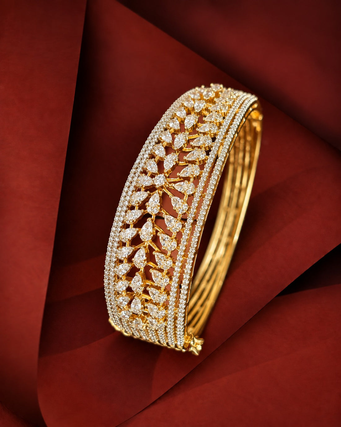 Celestia Oval Openable Floral Diamond-Look Bracelet – Fits 2.4 & 2.6