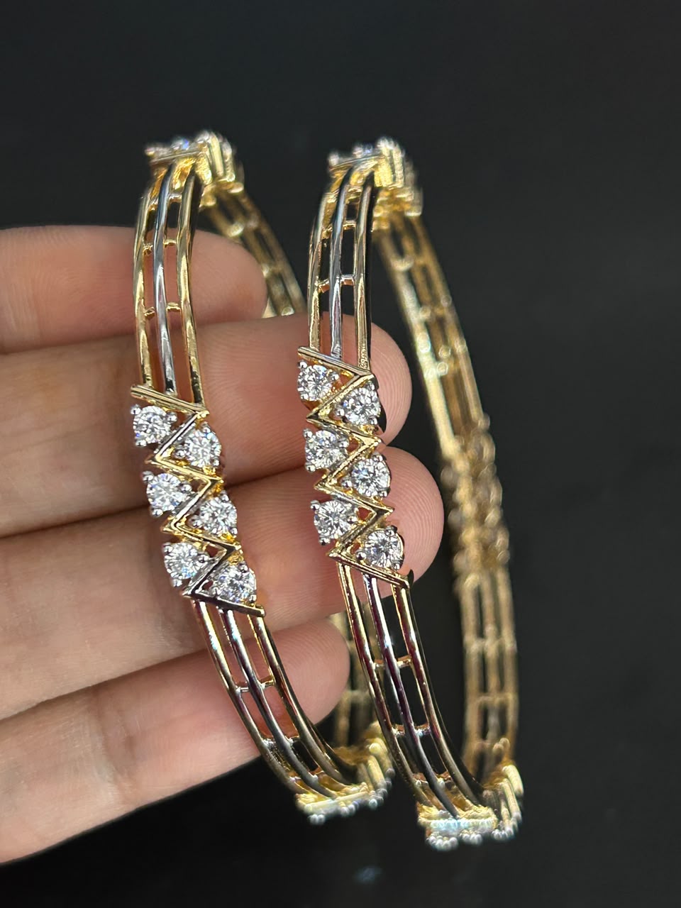 Avira Chevron Sparkle Bangle Set