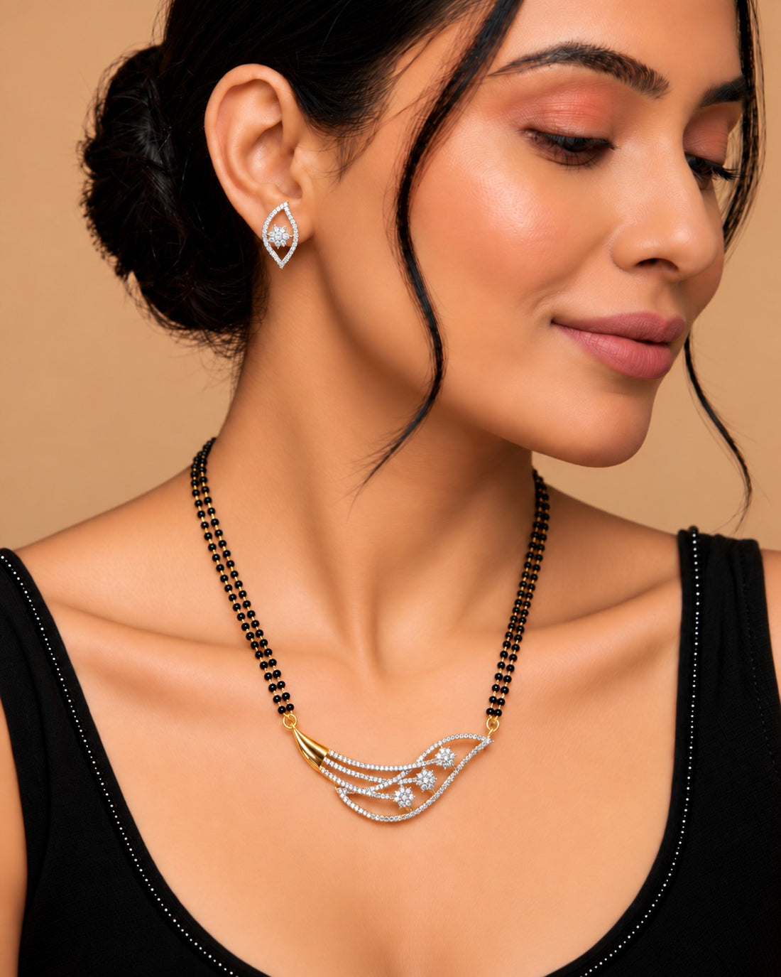 Aavya Leaf Curve Diamond-Look Mangalsutra Set – 24 Inch