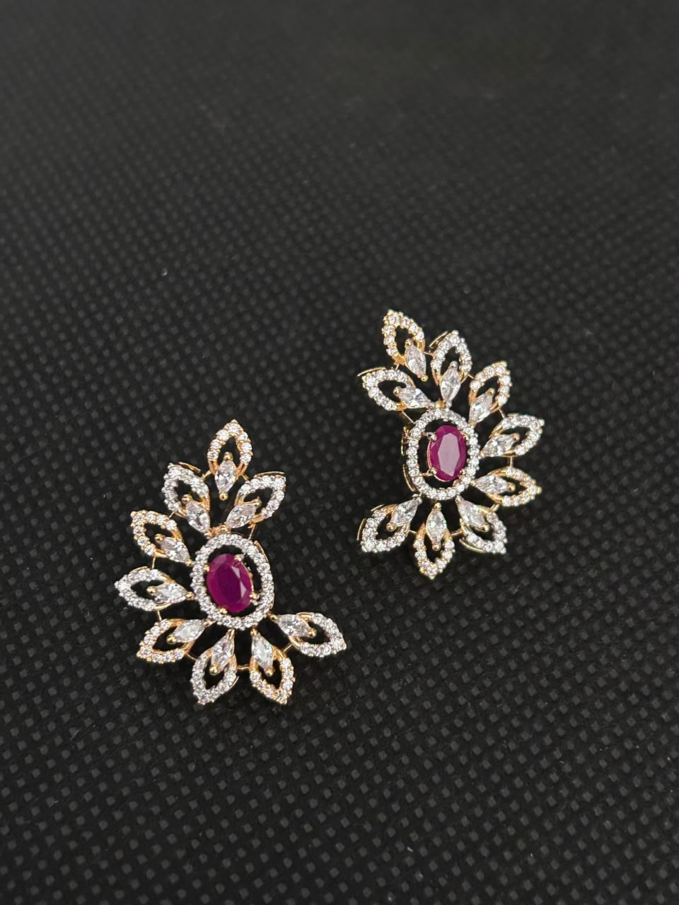 Solid Royal Leaf Cluster Stud Earrings