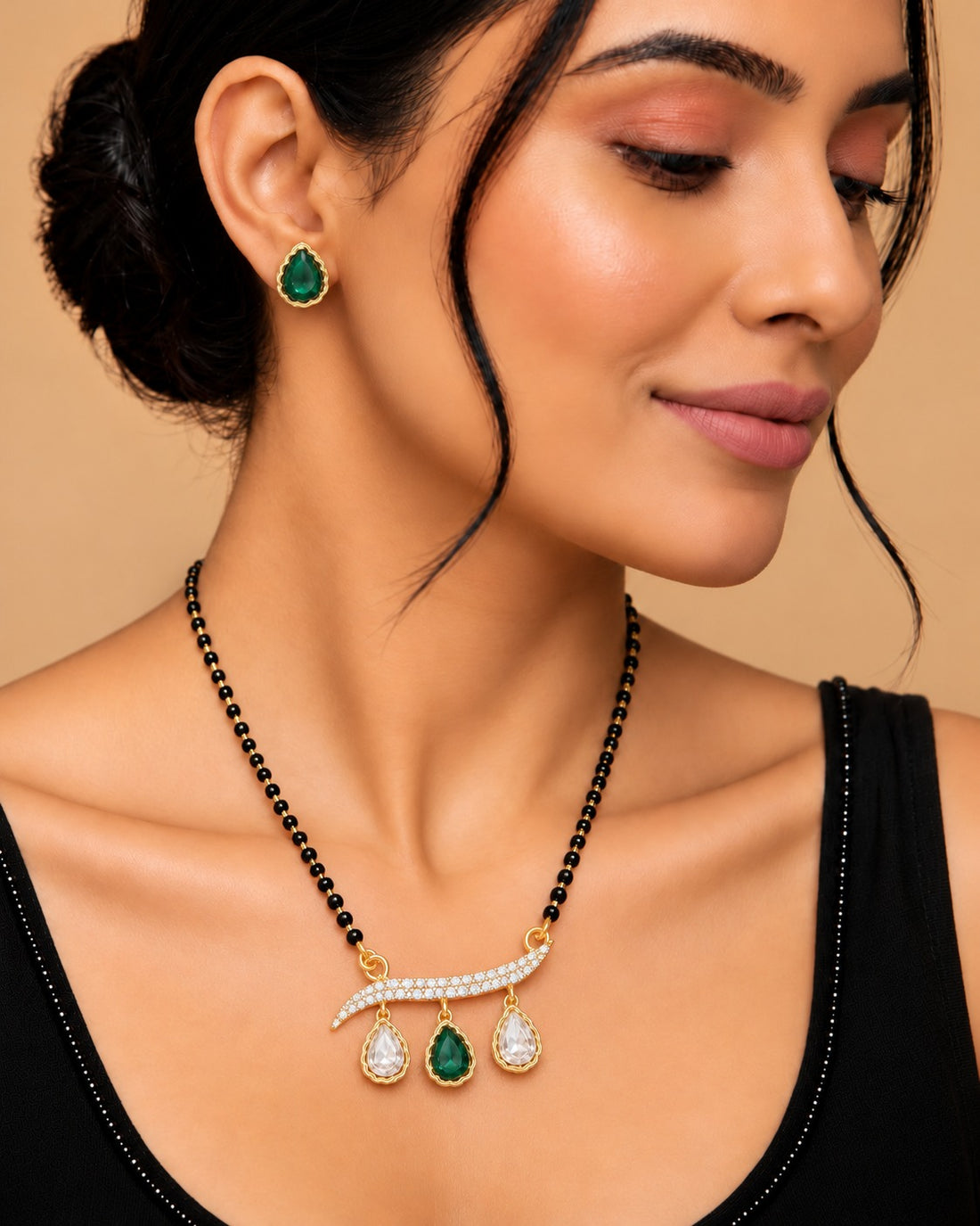 Aarvika Emerald Drop Mangalsutra Set