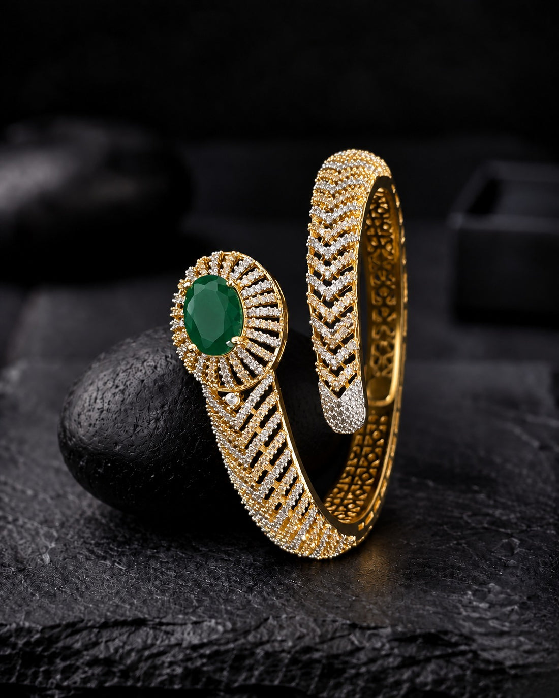 Evelora Oval Openable Stone Bracelet – Ruby & Green | Fits 2.4 & 2.6