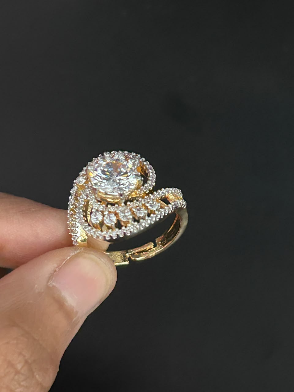 Elowen Swirl Halo Adjustable Ring