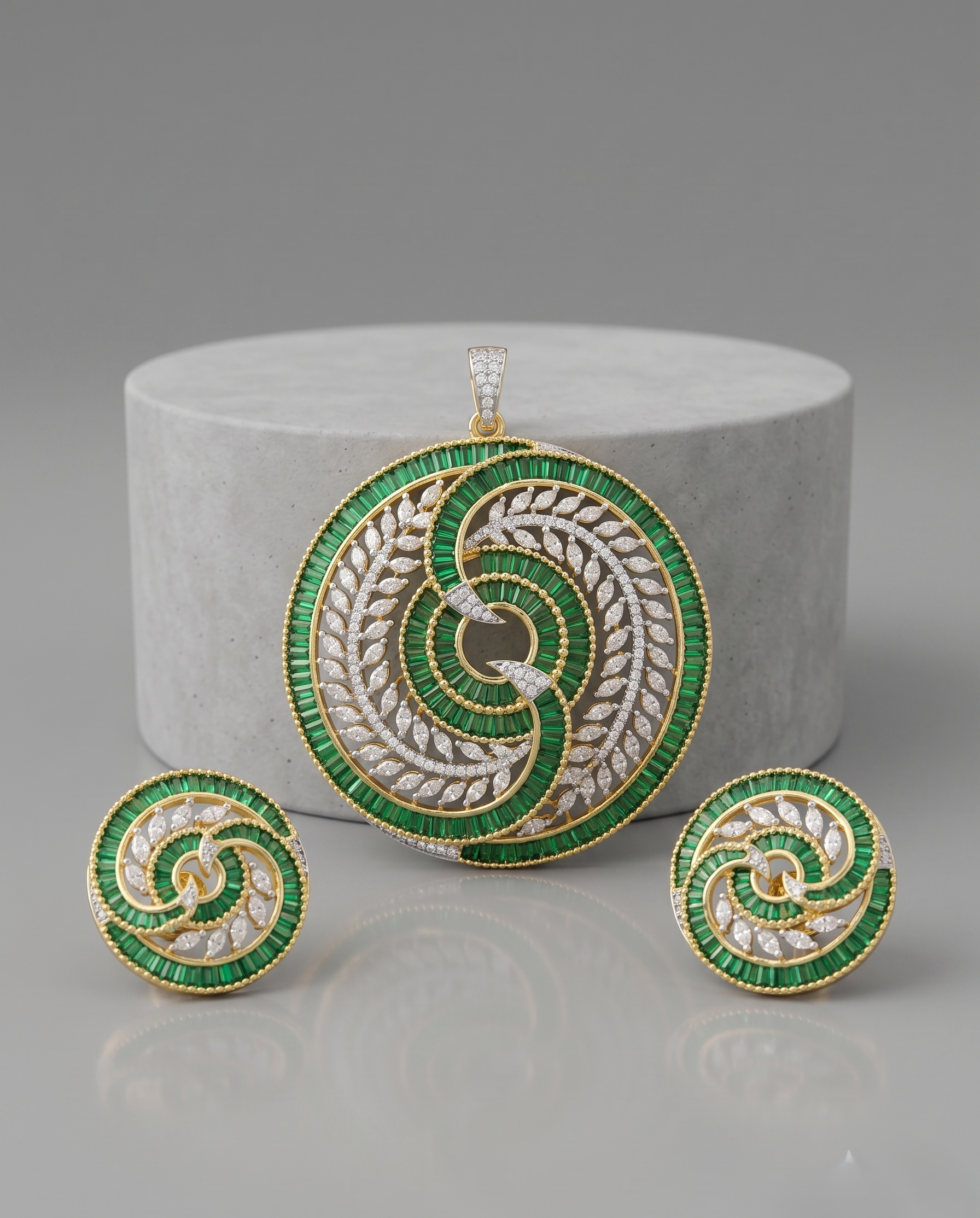 Varnika Aura  CZ Circular Designer Jewellery  Pendant Set