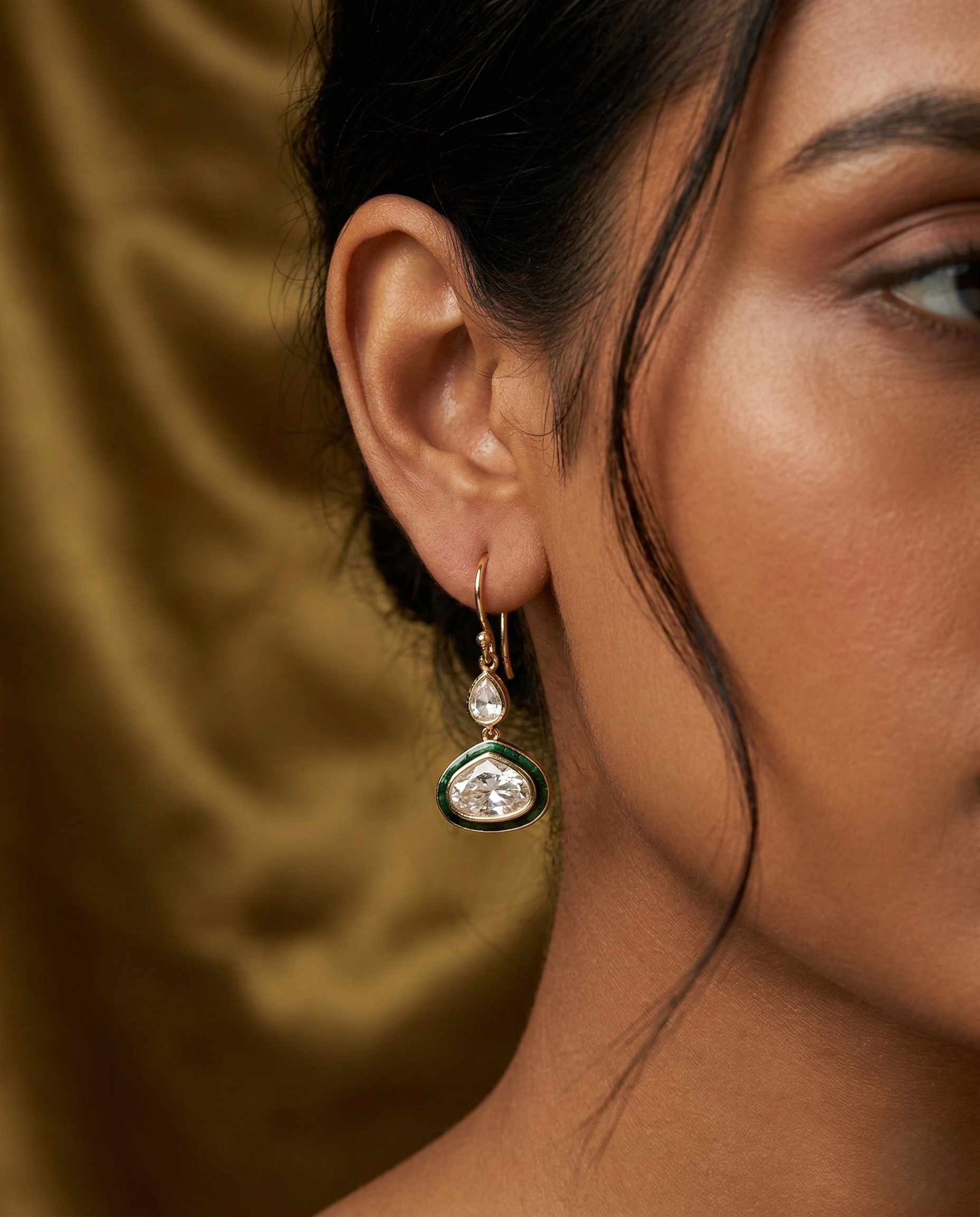 Minimal Kundan Teardrop Earrings with Meenakari Border (Green, Blue, Red)