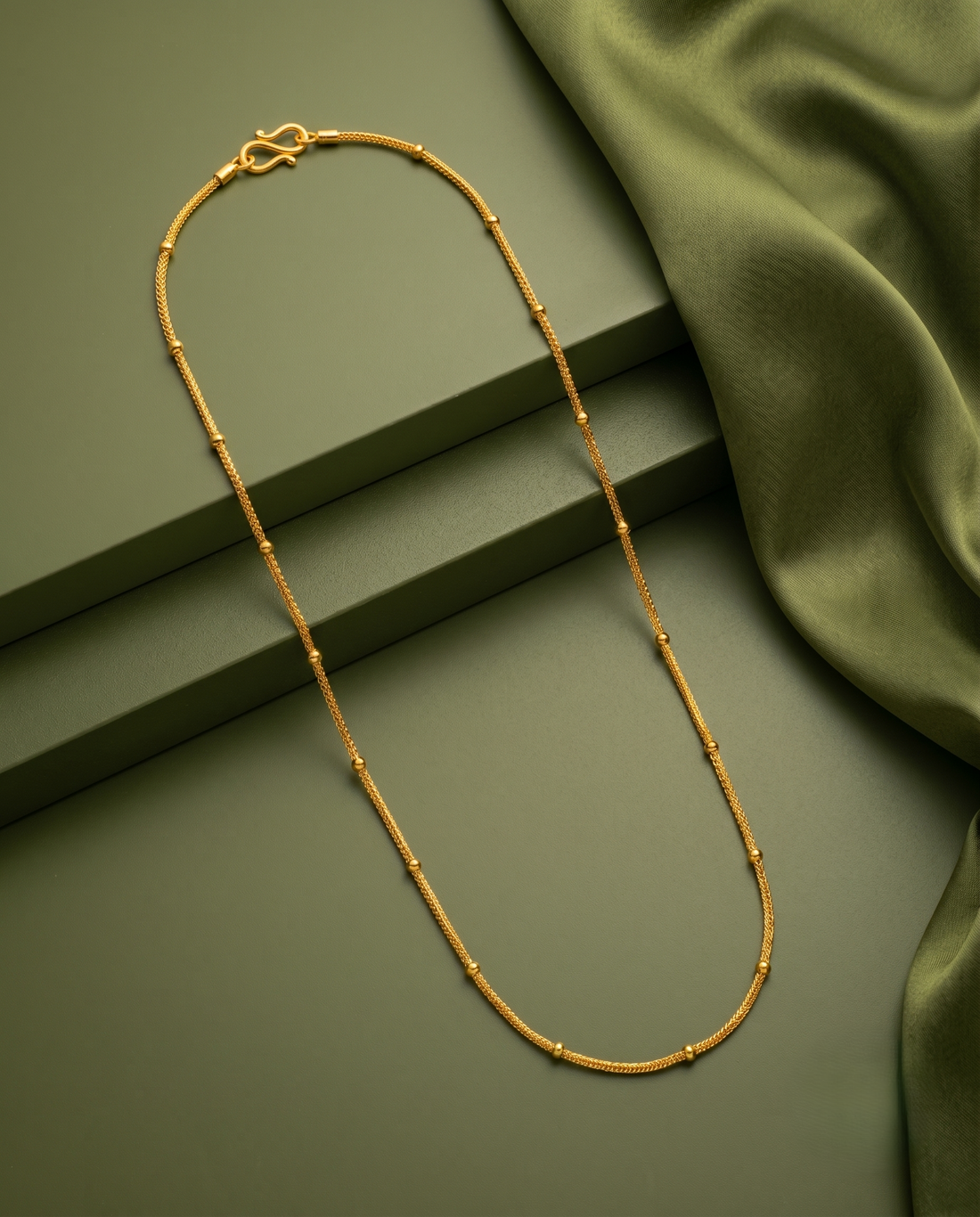 Elegant Dot Gold Finish Chain for Women