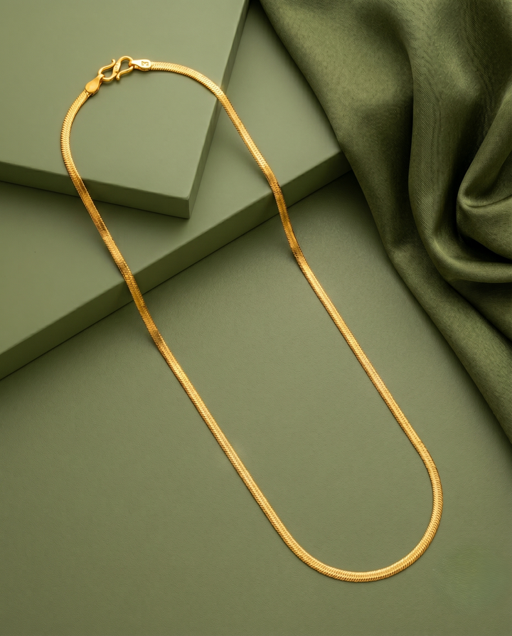 Shop elegant daily wear chain for women with real gold look finish. Anti-tarnish, waterproof, lightweight, skin friendly & perfect for everyday styling and gifting.