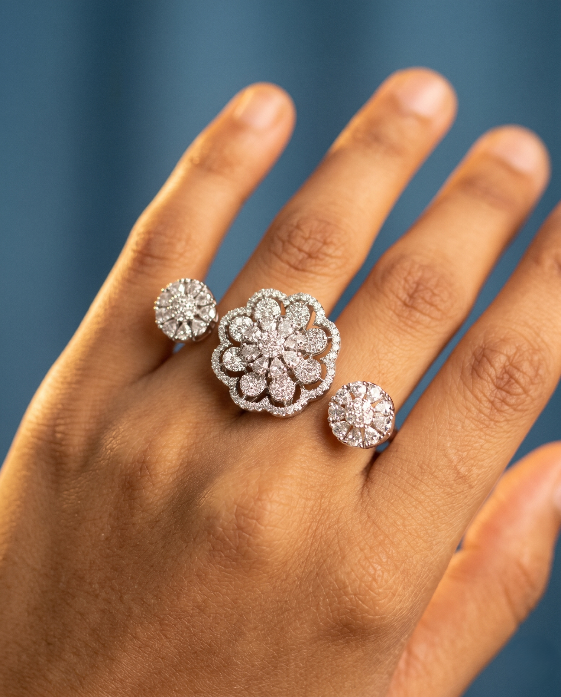Florielle Radiance Adjustable Bloom Ring – Fit for All Fingers