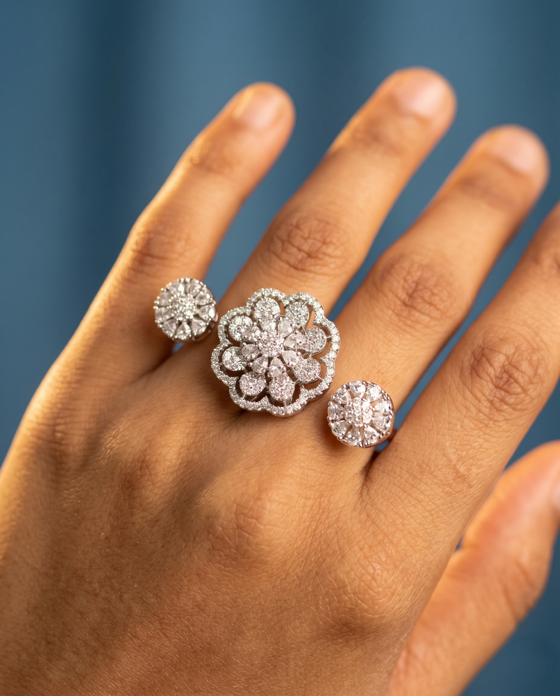 Florielle Radiance Adjustable Bloom Ring – Fit for All Fingers