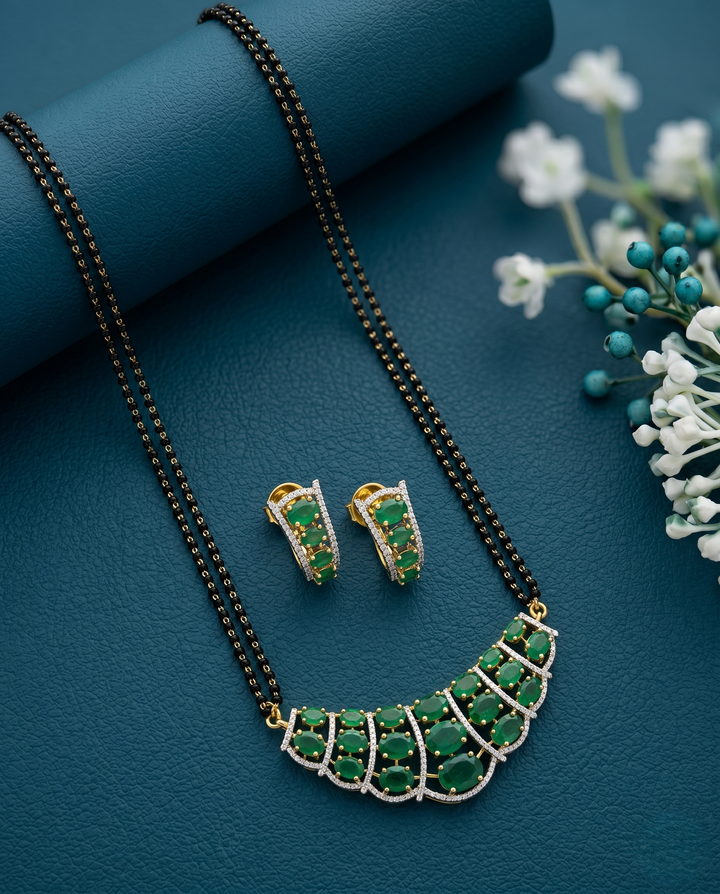 Emerald Style Designer Mangalsutra Set – Green Stone Diamond Look Gold Finish ( 24 Inch Chai )