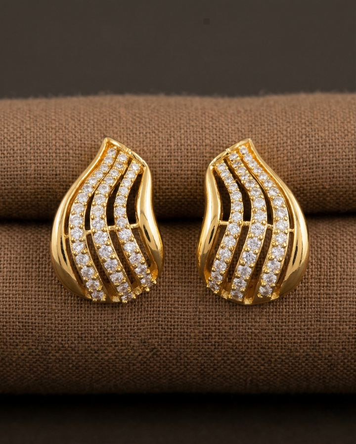 Premium Aurelia Wave Studs – Diamond Curve Earrings in Gold & Silver Finish