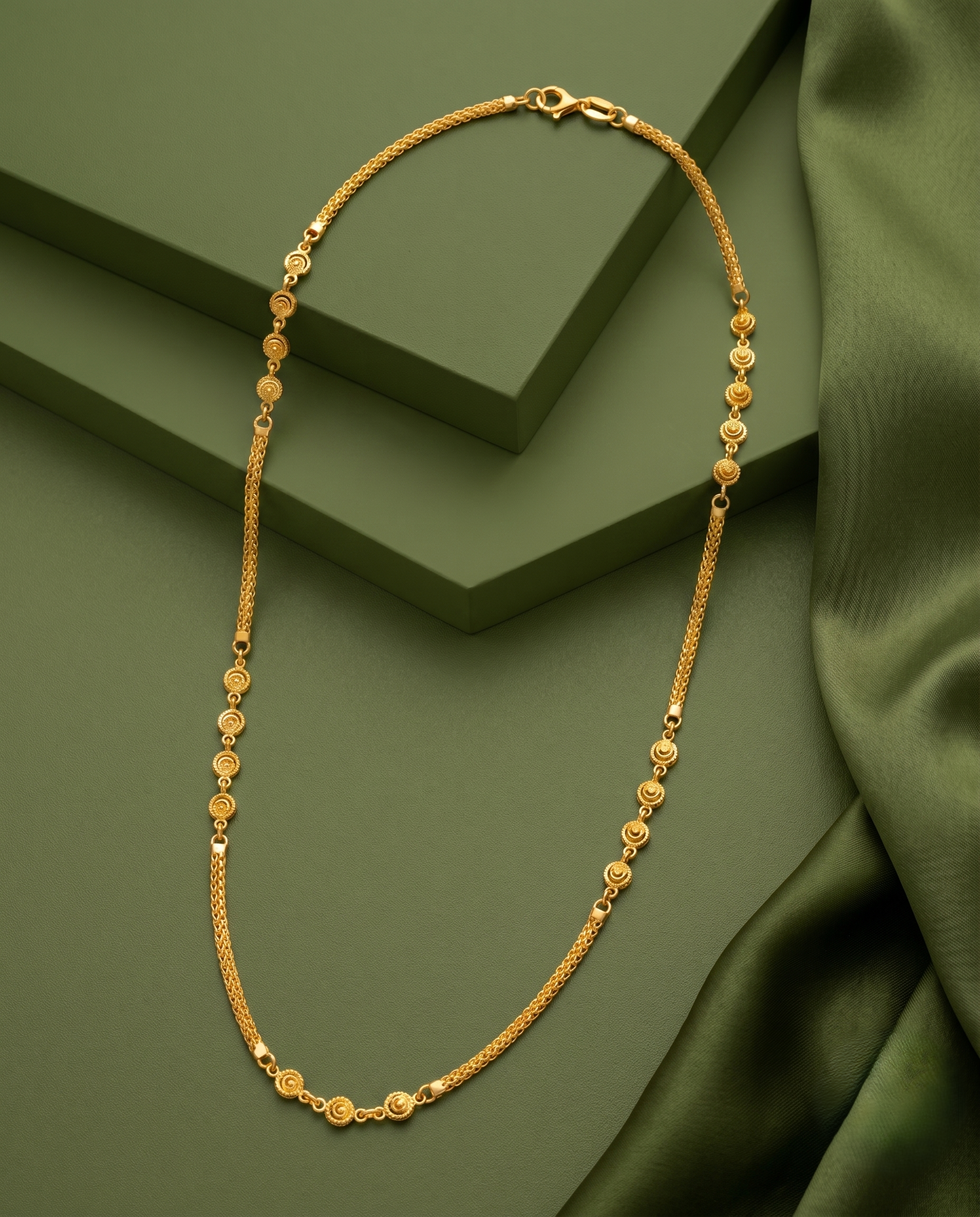 Rose Design Gold Finish Chain for Women