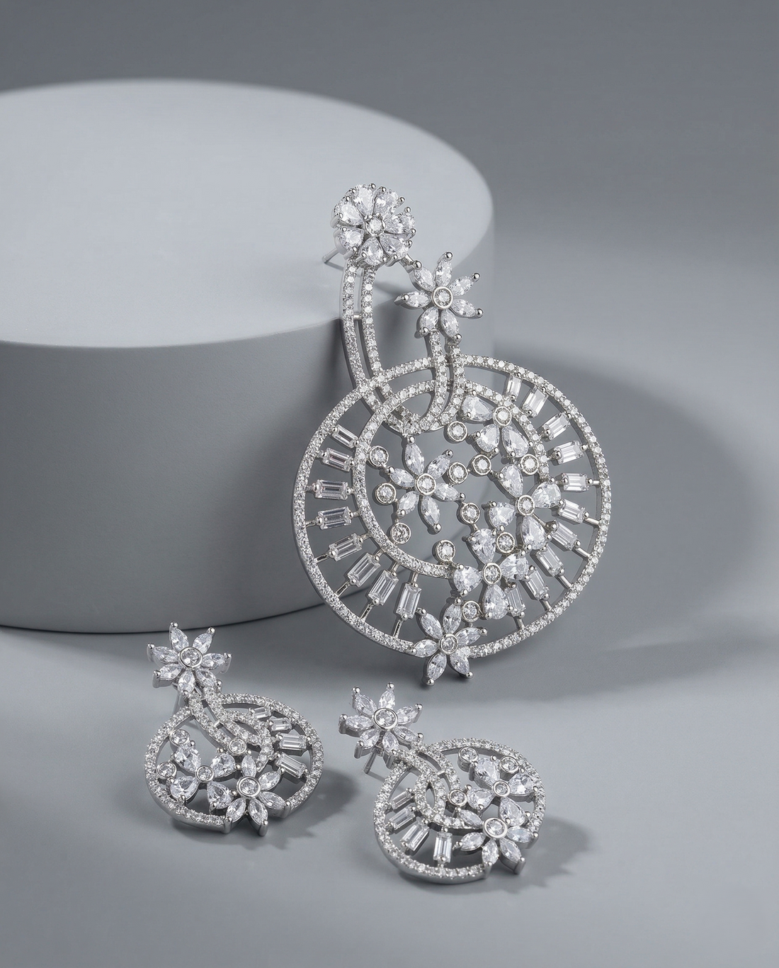 Premium Floral Circle Crystal Pendant Set in Silver Plated Finish