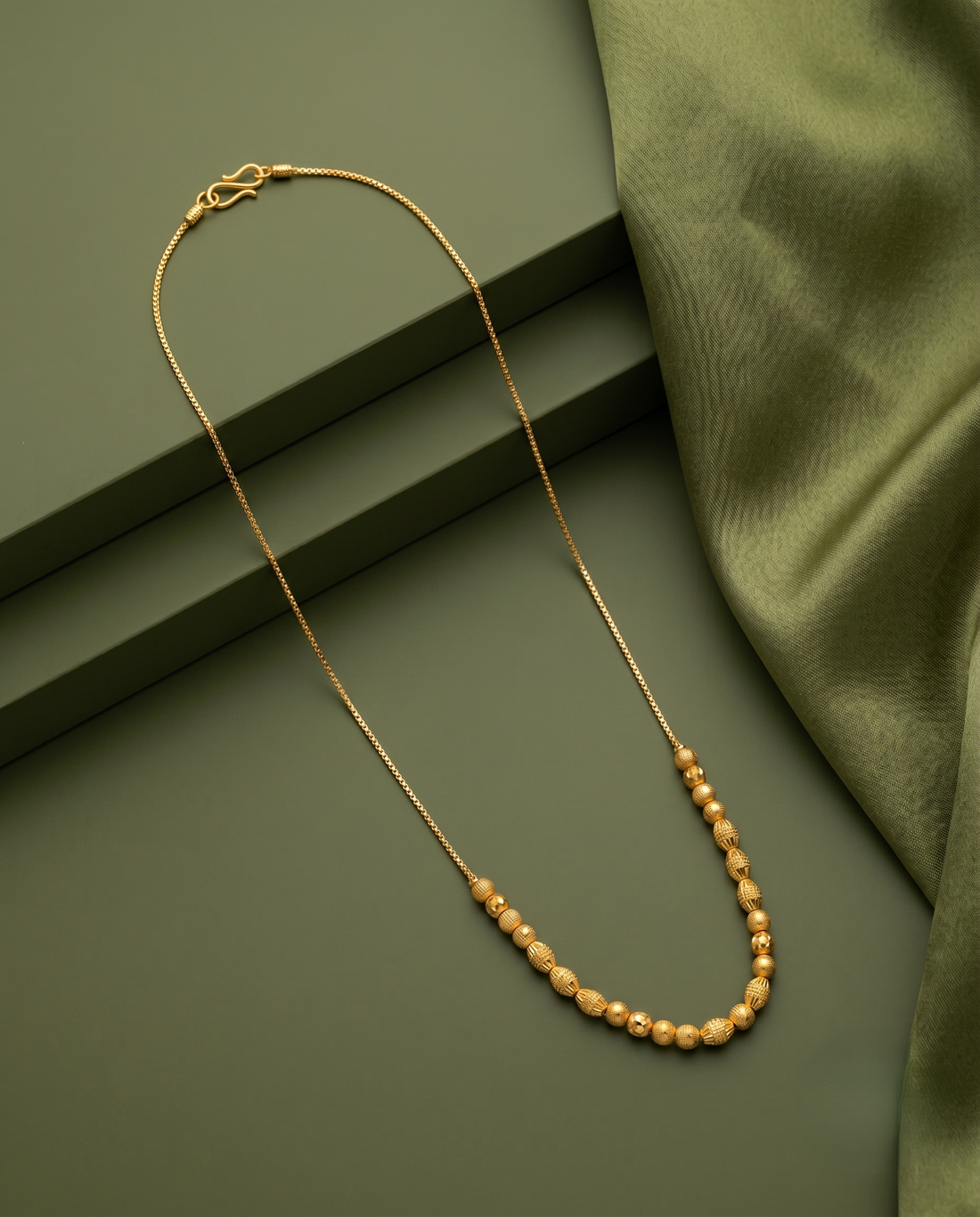 Gold Finish Beaded Daily Wear Chain for Women