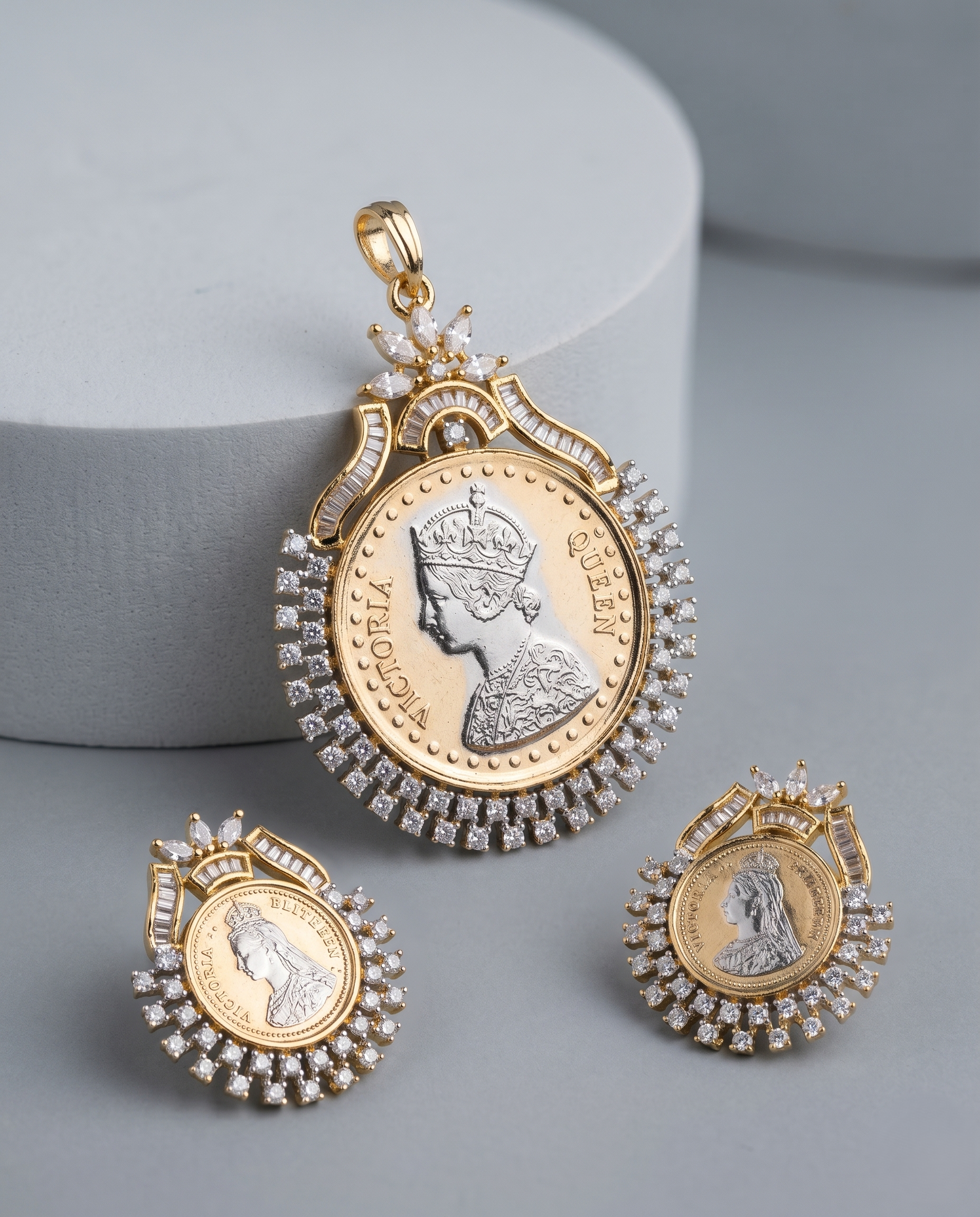 Regalia Queen Coin Pendant Set with Earrings