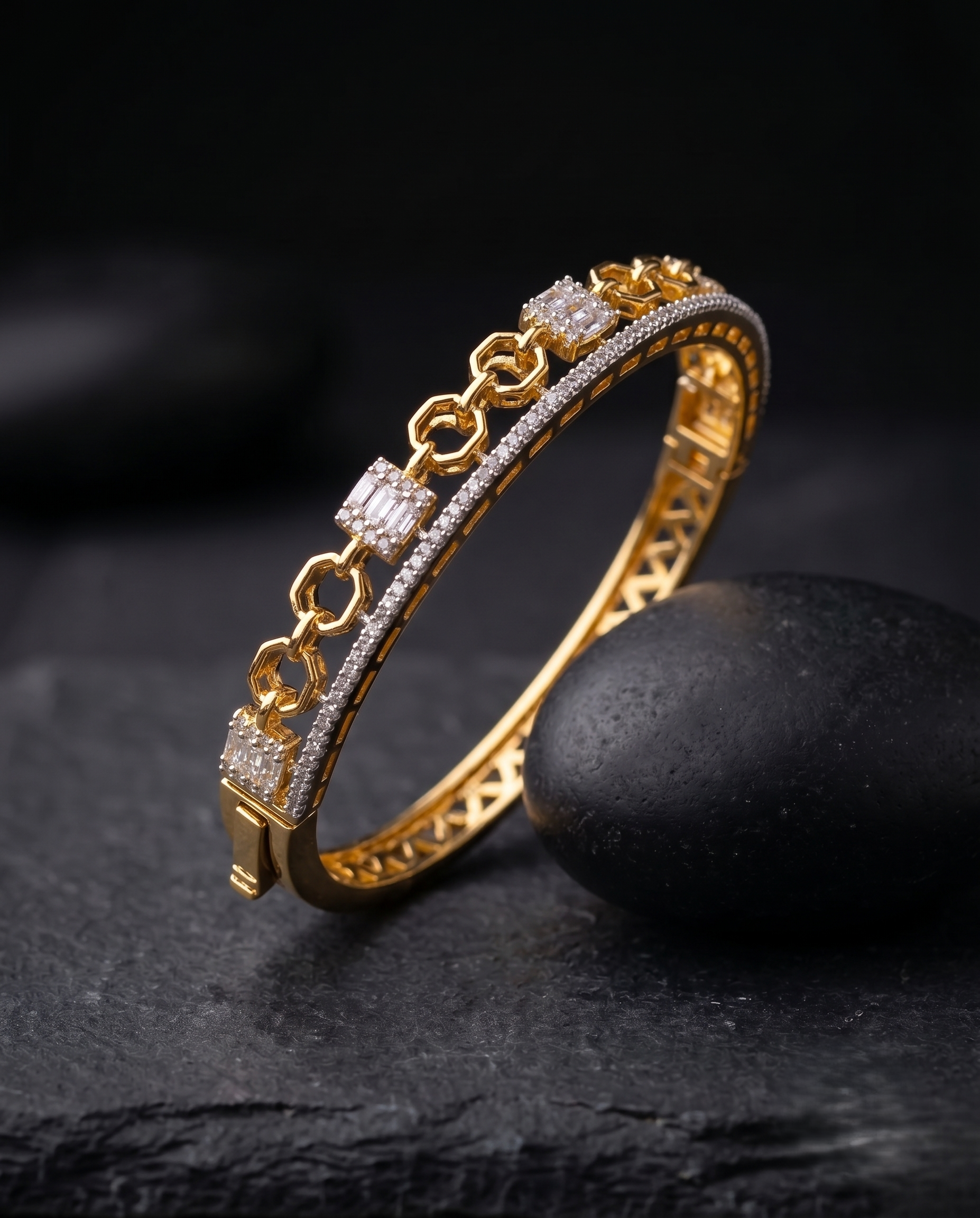 Trishika Luxe Link AD Openable Bracelet