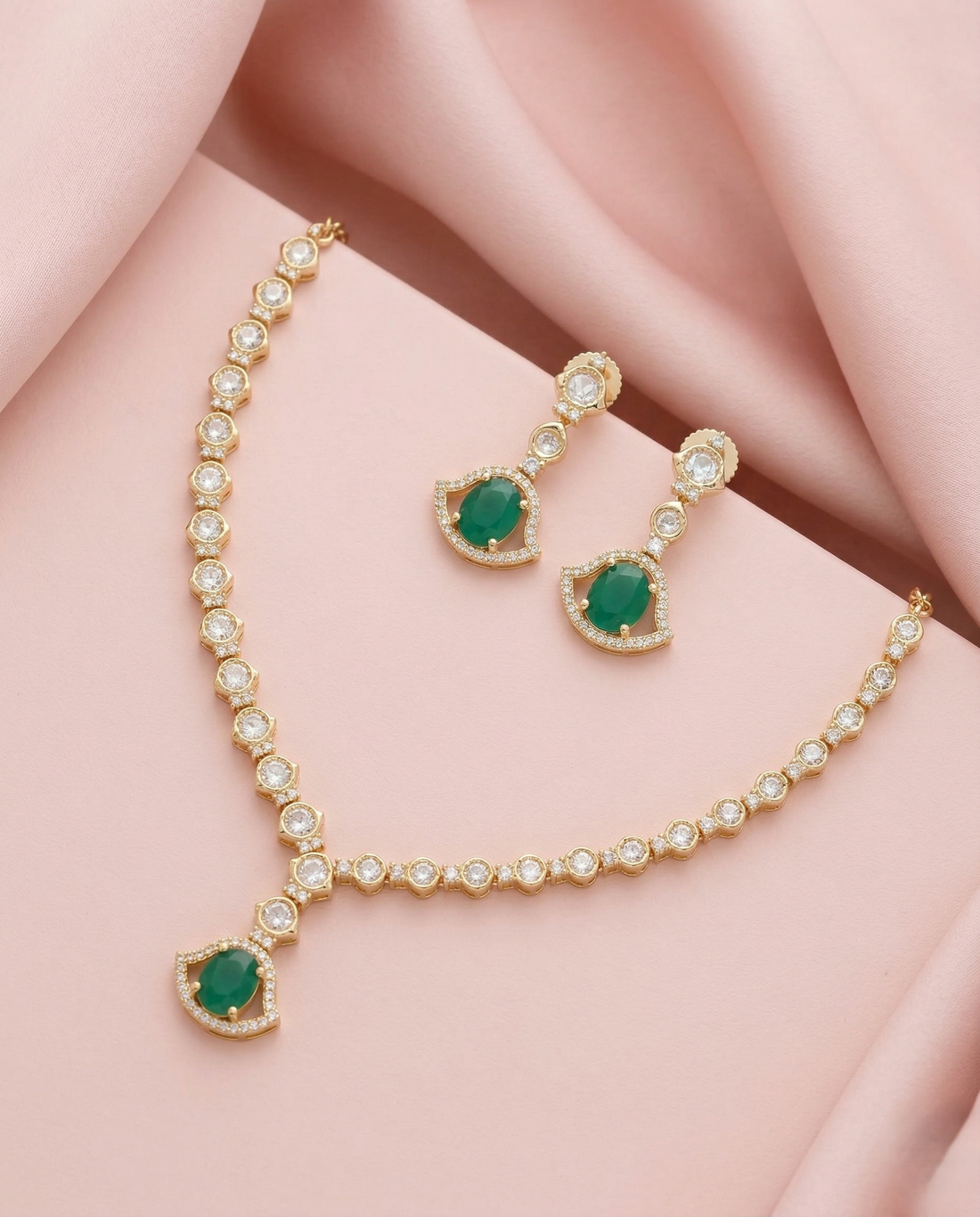 Kundan Drop Necklace Set Gold Tone with Green Stone with Earrings
