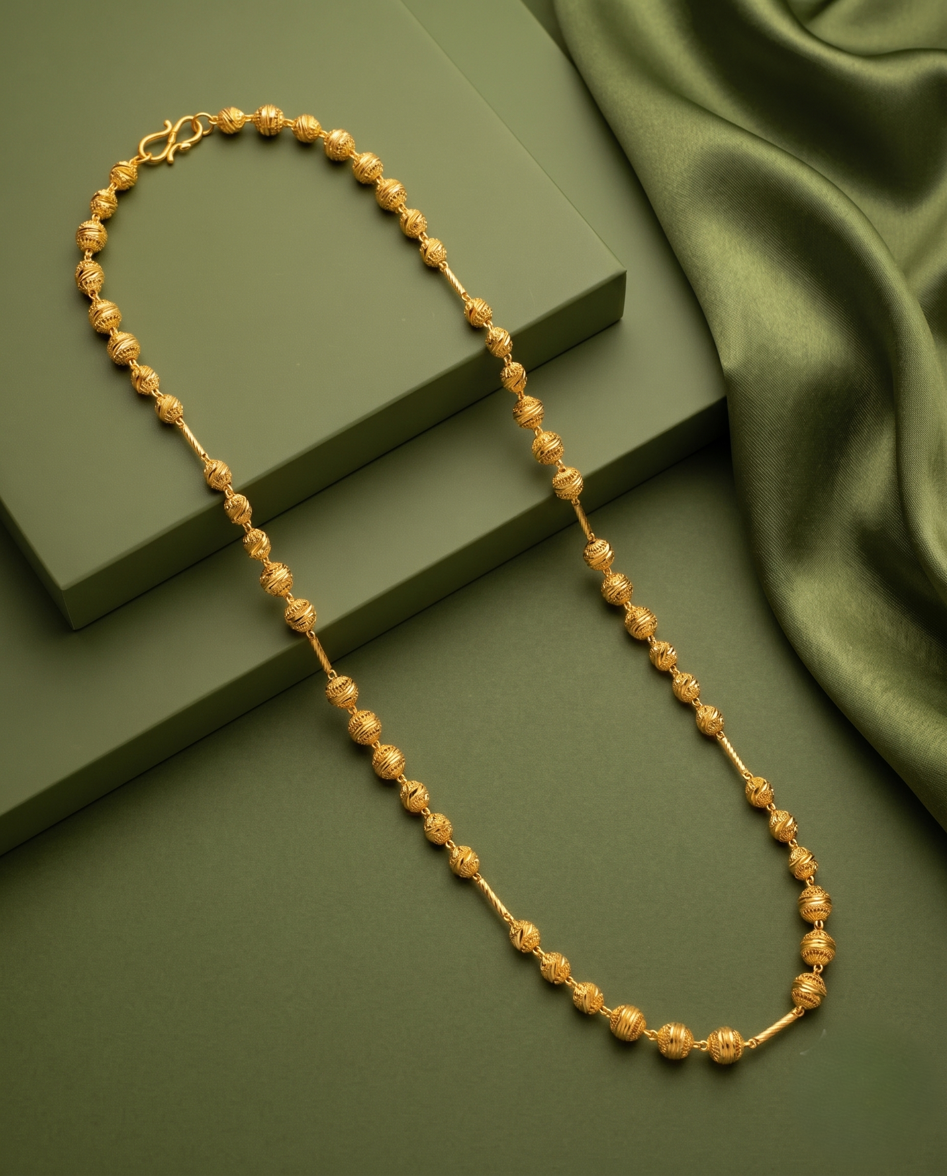 Gold Finish Beaded Daily Wear Chain for Women