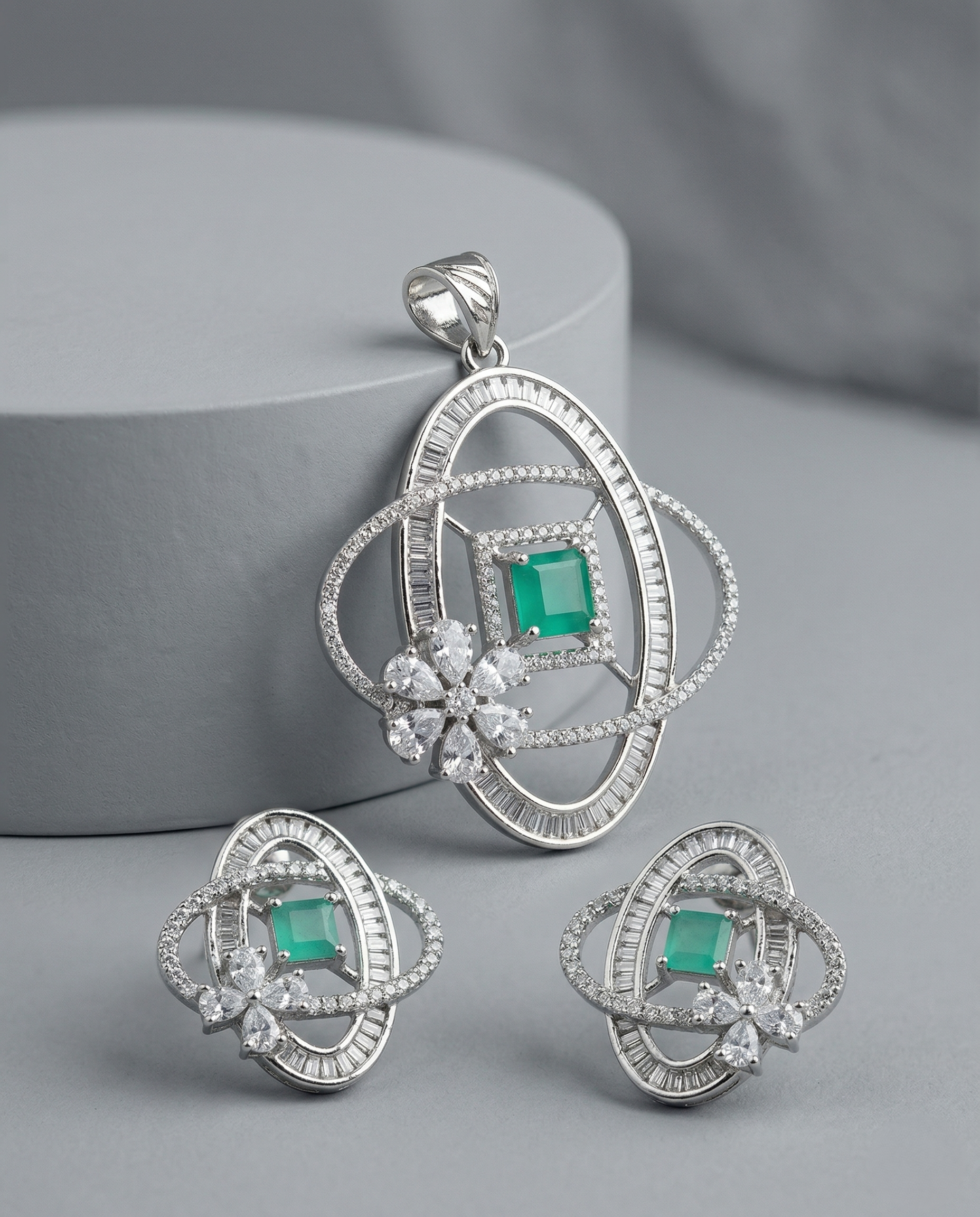 Premium Emerald Crystal Orbit Pendant Set in Silver Tone