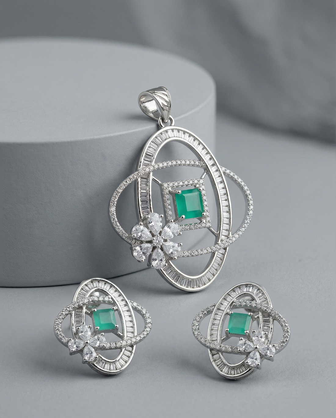 Premium Emerald Crystal Orbit Pendant Set in Silver Tone