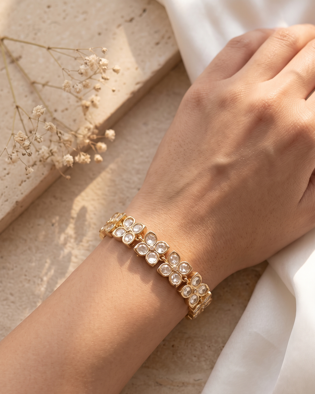 Luxury Royal Floral Kundan Stone Hand Bracelet for Women