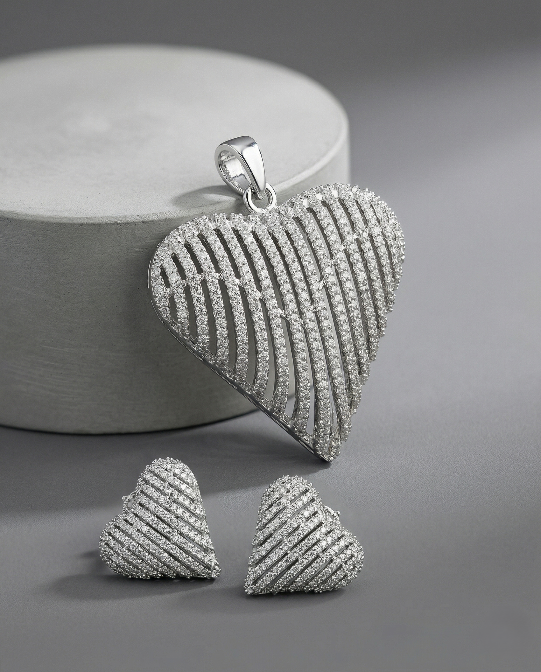 Premium Sparkle Heart Designer Pendant Set in Silver Tone