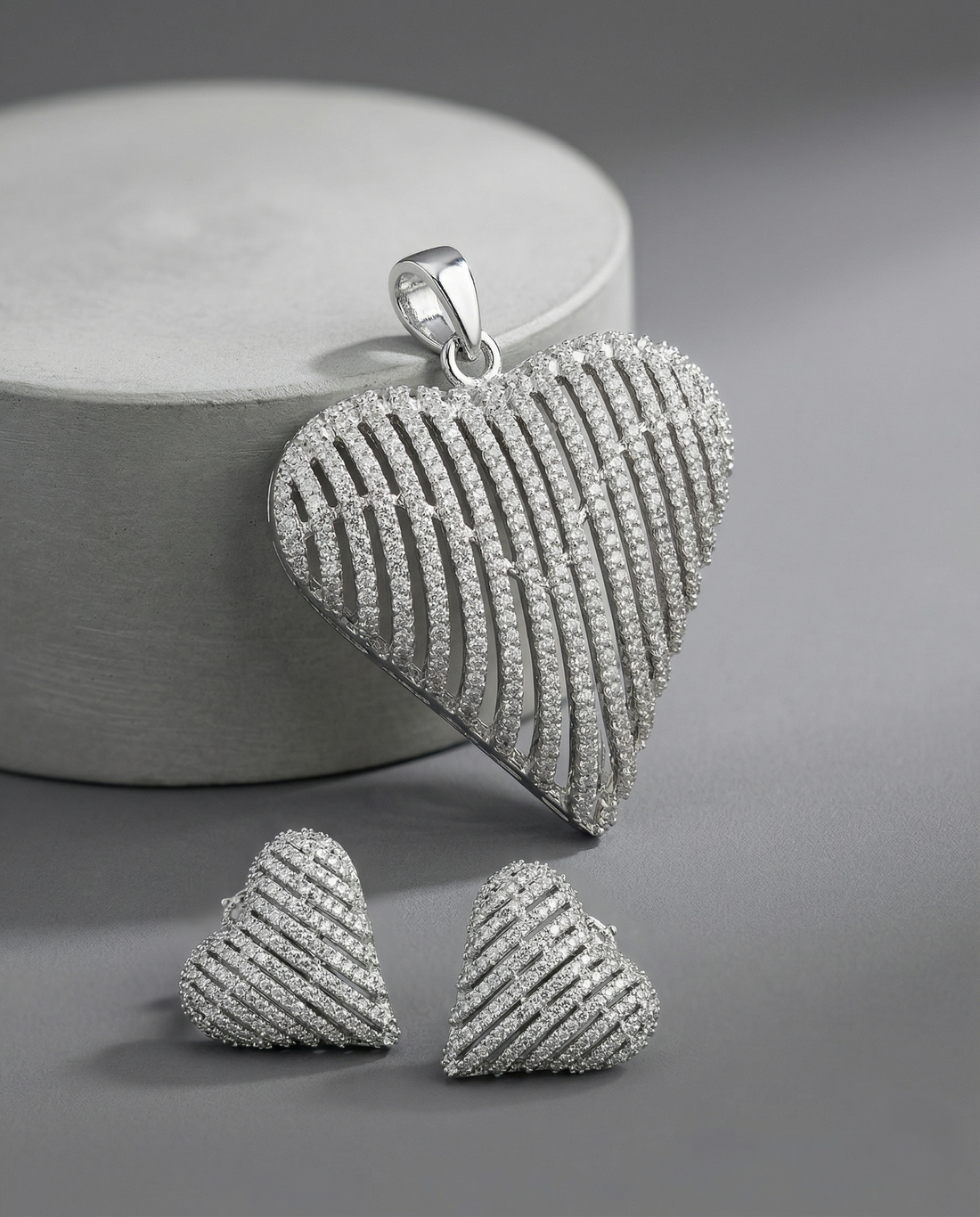 Premium Sparkle Heart Designer Pendant Set in Silver Tone