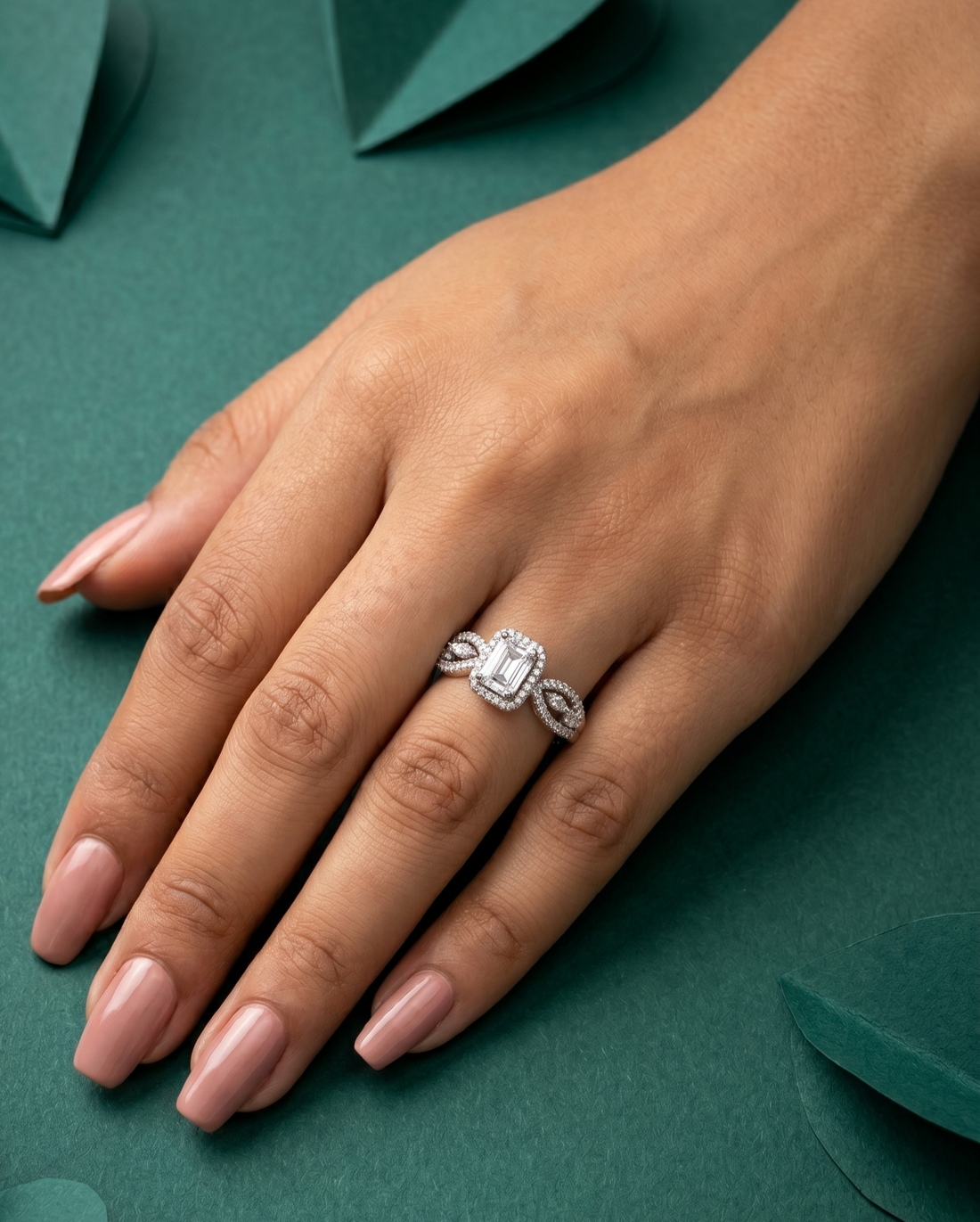 Emerald Cut Diamond Look Ring Silver Plated Adjustable – Red / Green / White Stone