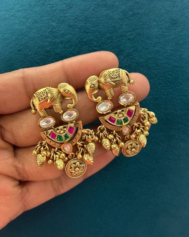 Antique Gold Elephant Motif Temple Necklace Set with Kundan & Meenakari