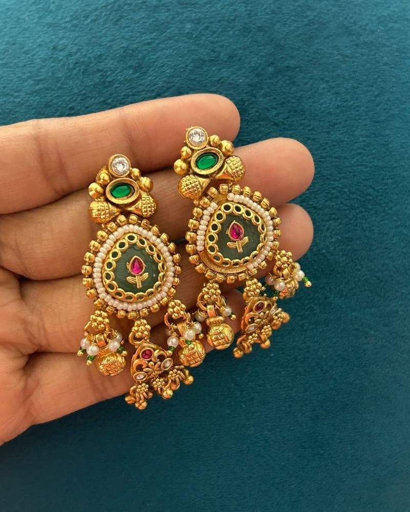 Antique Gold Necklace Set with Green Enamel & Kundan Work