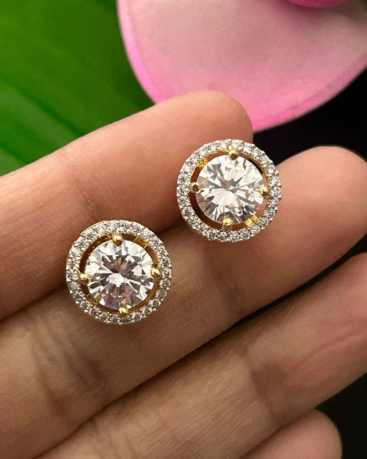 Screw Pench Classic Round Solitaire Stud Earrings Premium Gold Plated Two Tone Design for Women