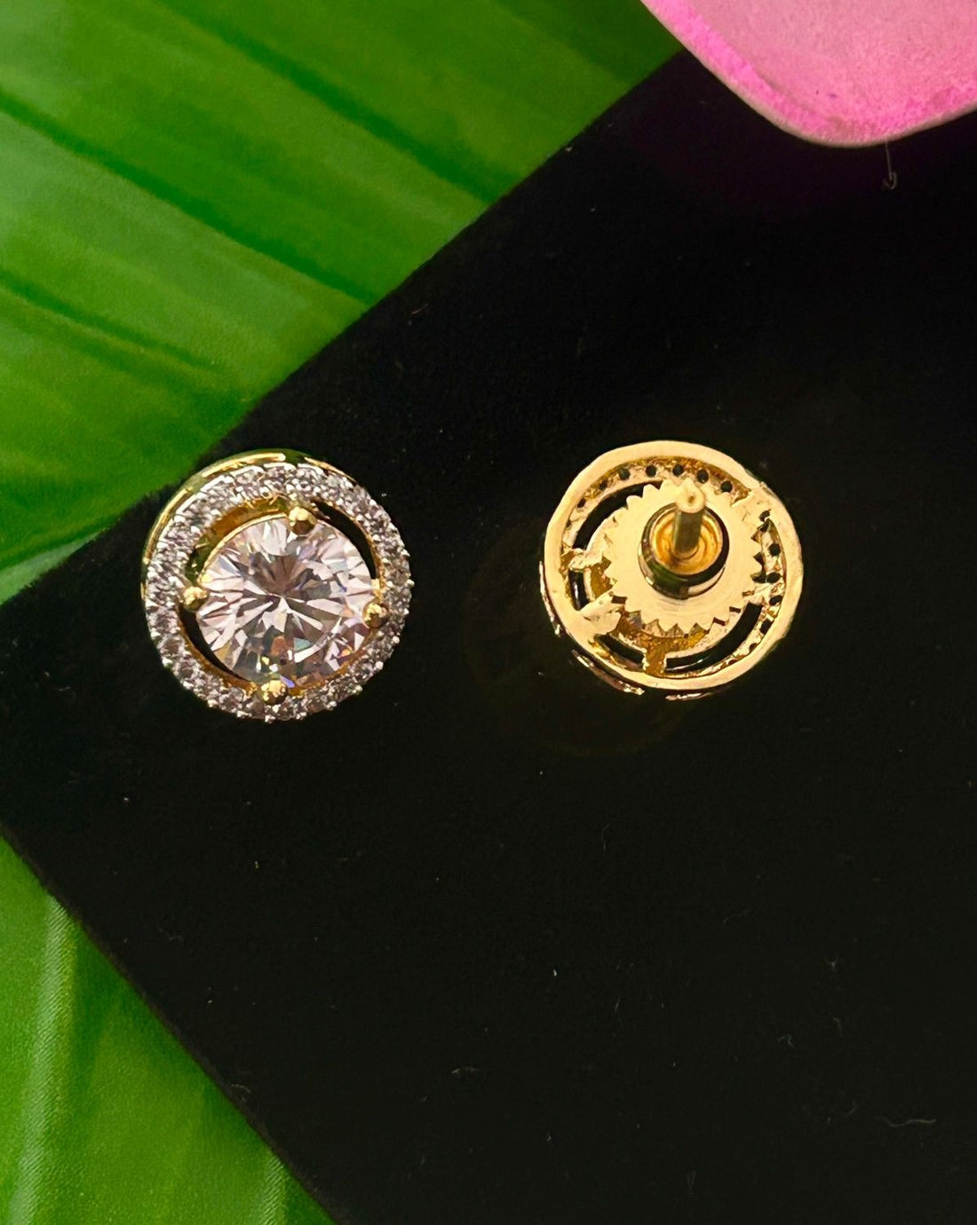Screw Pench Classic Round Solitaire Stud Earrings Premium Gold Plated Two Tone Design for Women