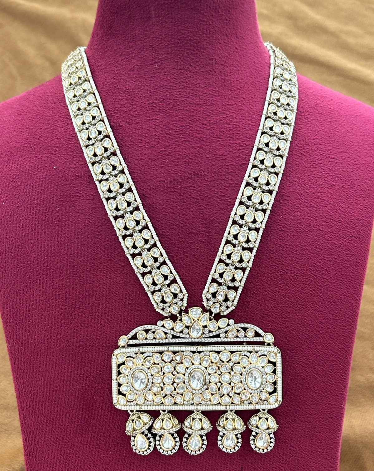 Gold Tone Royal Kundan Long Necklace Set Rani Haar Style with Statement Pendant And Earrings